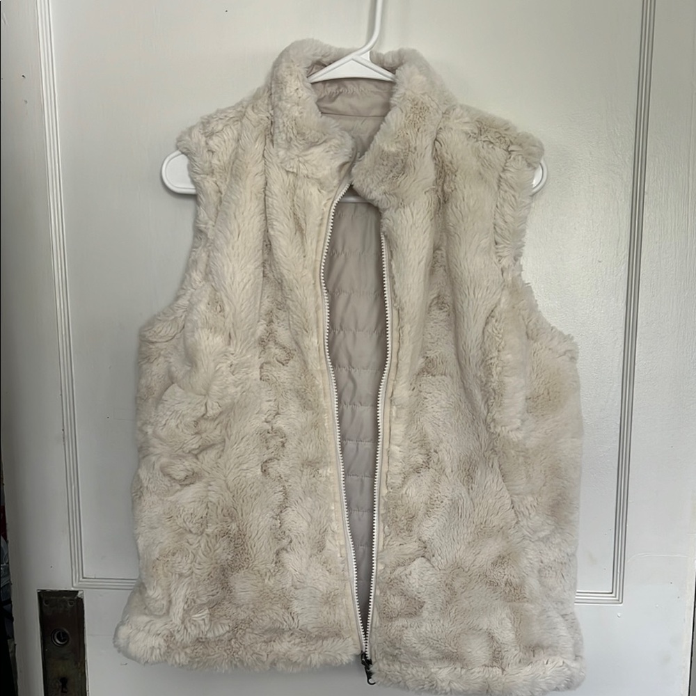 Women's Cream Faux Fur Vest